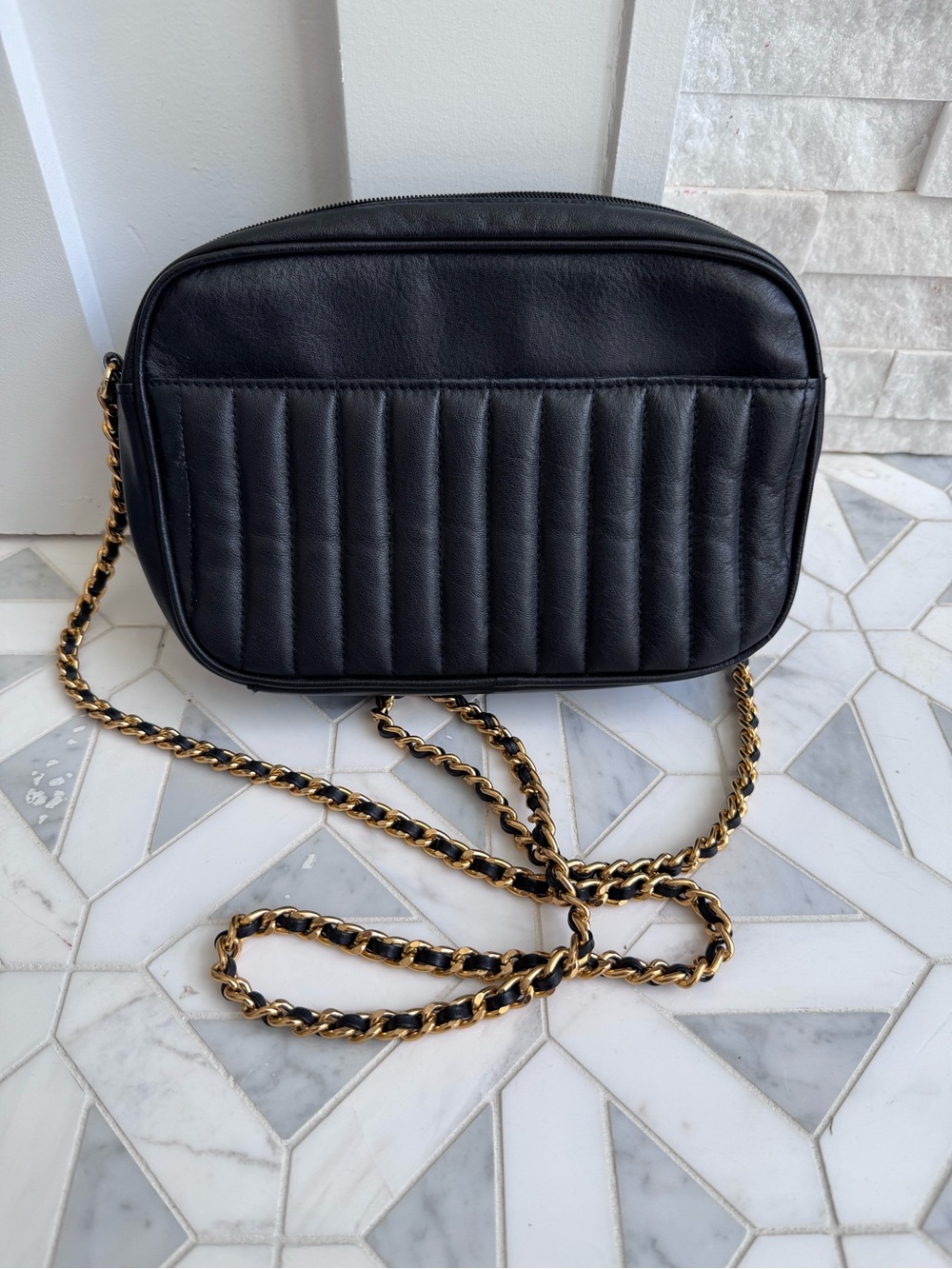 Giani Bernini Black Quilted Crossbody Camera Bag with Gold Chain Strap
